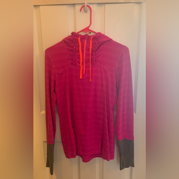 Hot pink athletic pullover - Picture 1 of 4